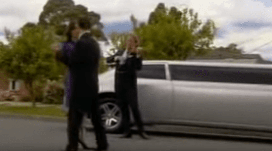 Famous Silver Limousine Hire Melbourne – Fit for a Musical King!