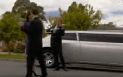 Famous Silver Limousine Hire Melbourne – Fit for a Musical King!